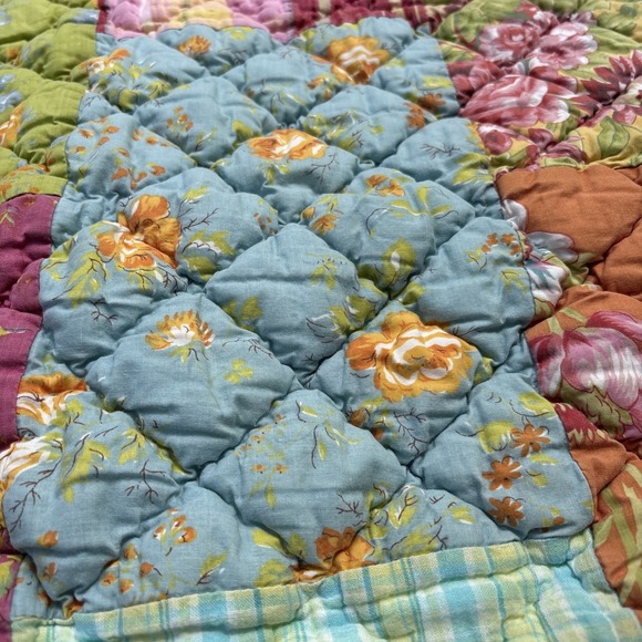 The‎ Company Store 2 Standard Pillow Shams Quilted Flowers Floral Patchwork - Picture 5 of 16